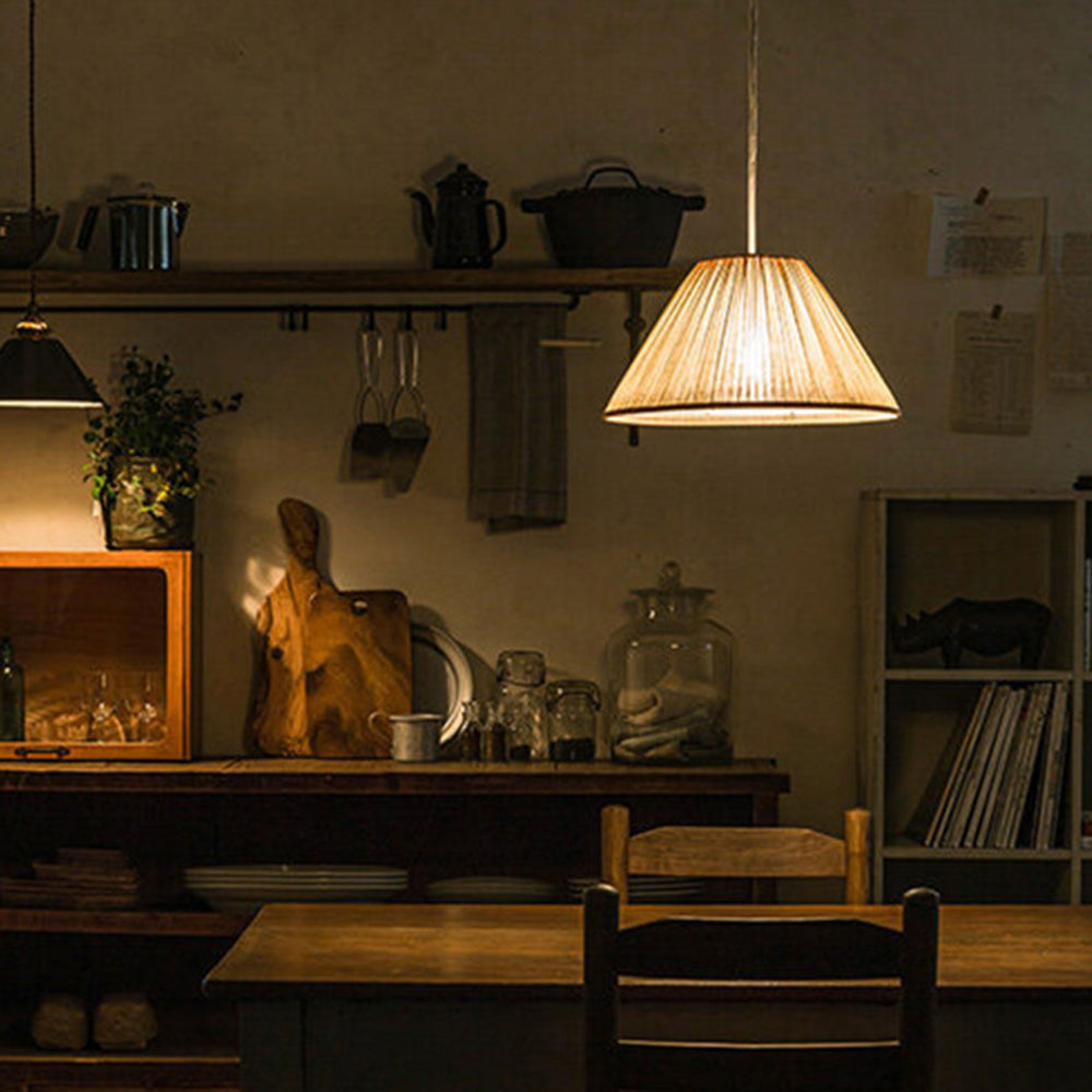 Ritta lampa wisząca ze złożonego płótna Wabi Sabi, metal/tekstylia, salon