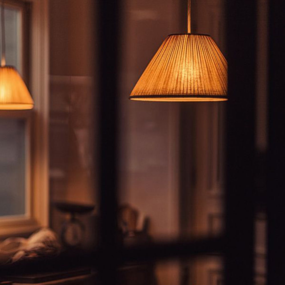 Ritta lampa wisząca ze złożonego płótna Wabi Sabi, metal/tekstylia, salon