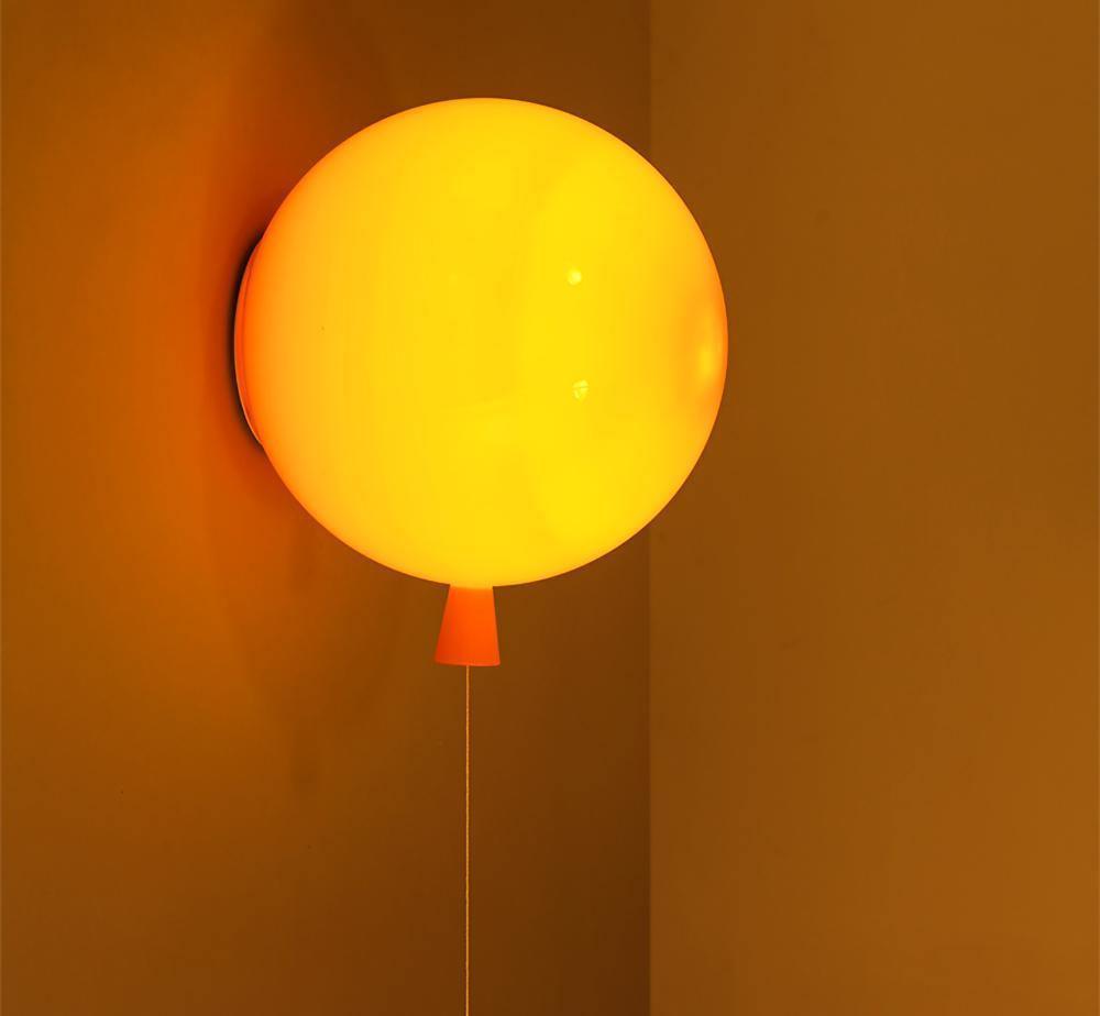 Kiri radosny żyrandol balonowy z plastiku do montażu ściennego