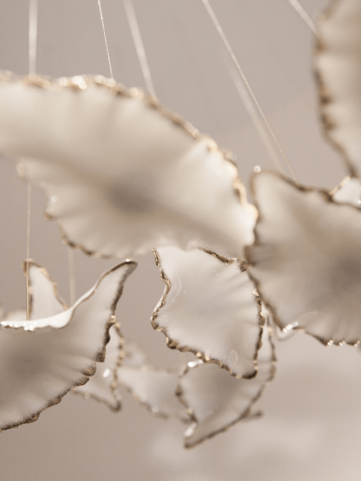 Folia Leaf Twisted Sculptural Customize żyrandol