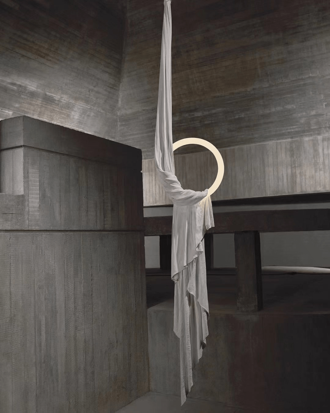 Serelia wisząca lampa sufitowa z tkaniną w stylu zasłony