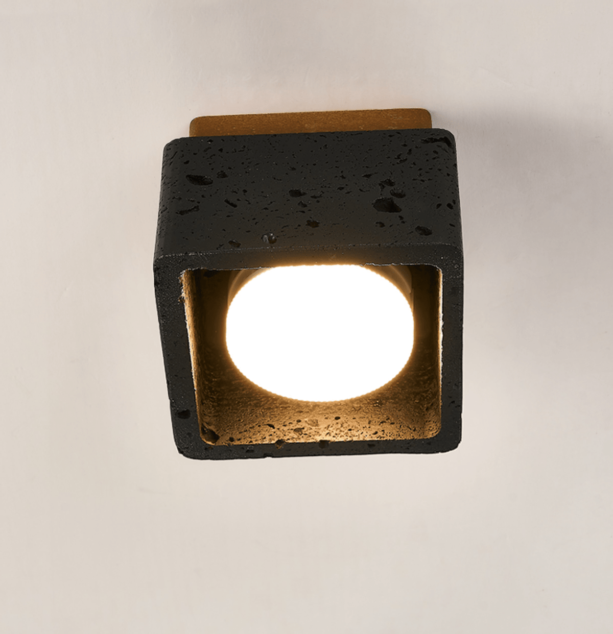 Nyx sześcienne sufitowa lampa z czarnego trawertynu