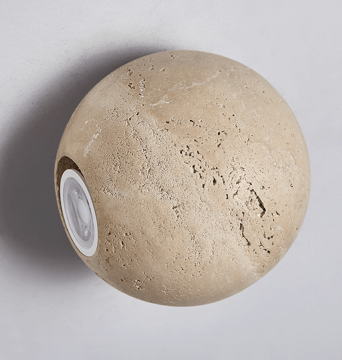 Travian Travertine kula kinkiet