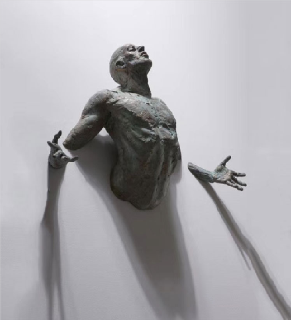 Rzeźba ścienna Morvayne z dynamicznego zbioru Human Sculpture