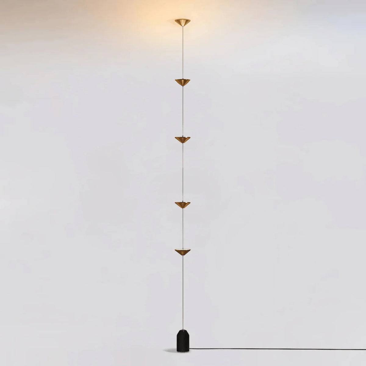 Natasha minimalistyczna lampa stojąca