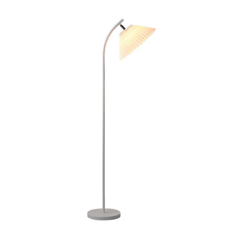 Ozawa nowoczesna lampa stojąca z metalowej łuku i fałdowanej tkaniny, kolor 3