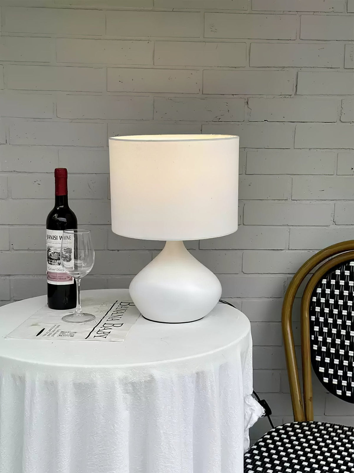 Jean nowoczesna lampa stołowa z ceramiki