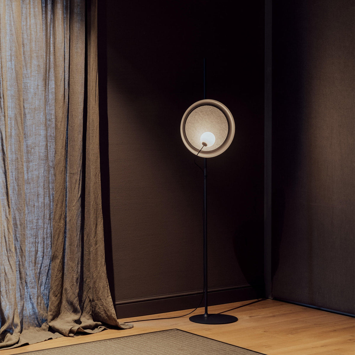 Acoustic lampa stojąca