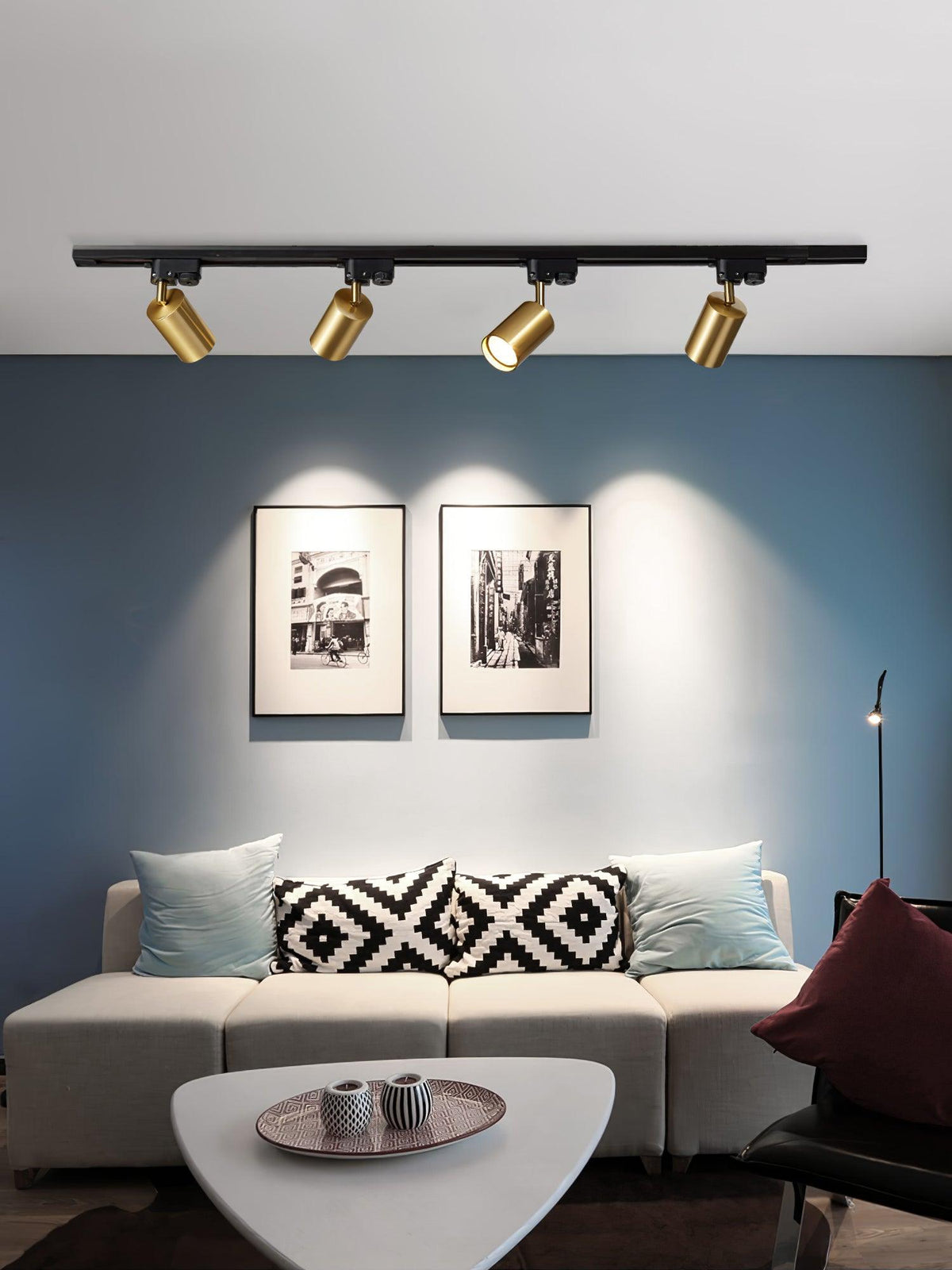 Reneaya regulowalna lampa sufitowa z cylindrami LED
