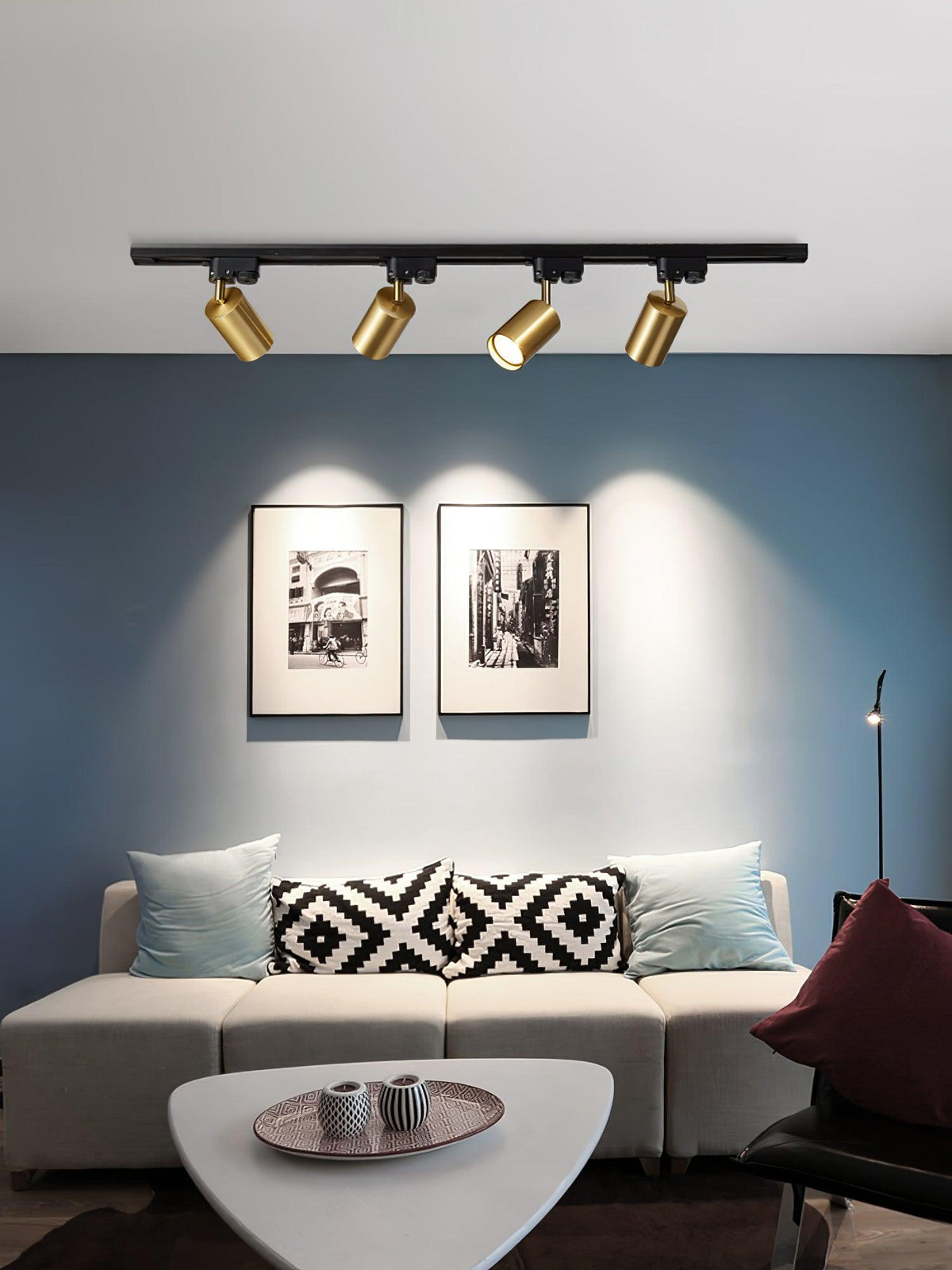 Reneaya regulowalna lampa sufitowa z cylindrami LED