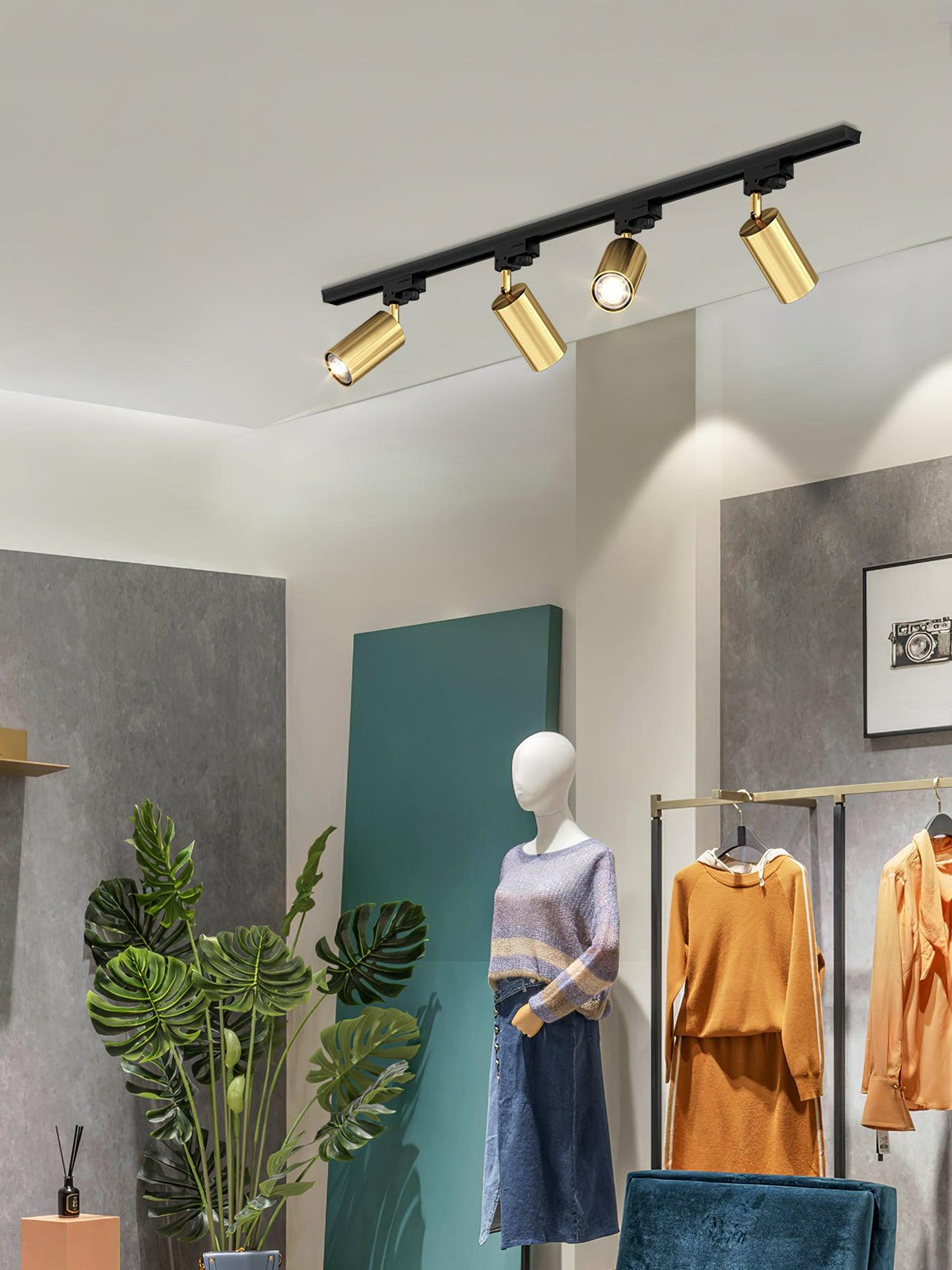 Reneaya regulowalna lampa sufitowa z cylindrami LED