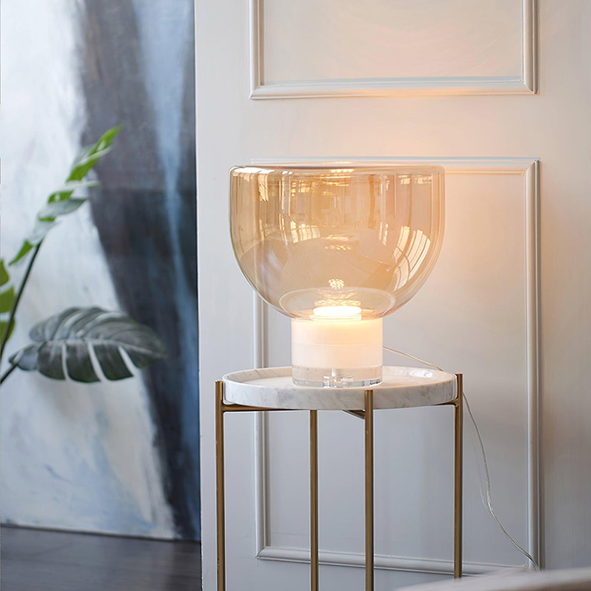 Cavm elegancka lampa stołowa ze szkła