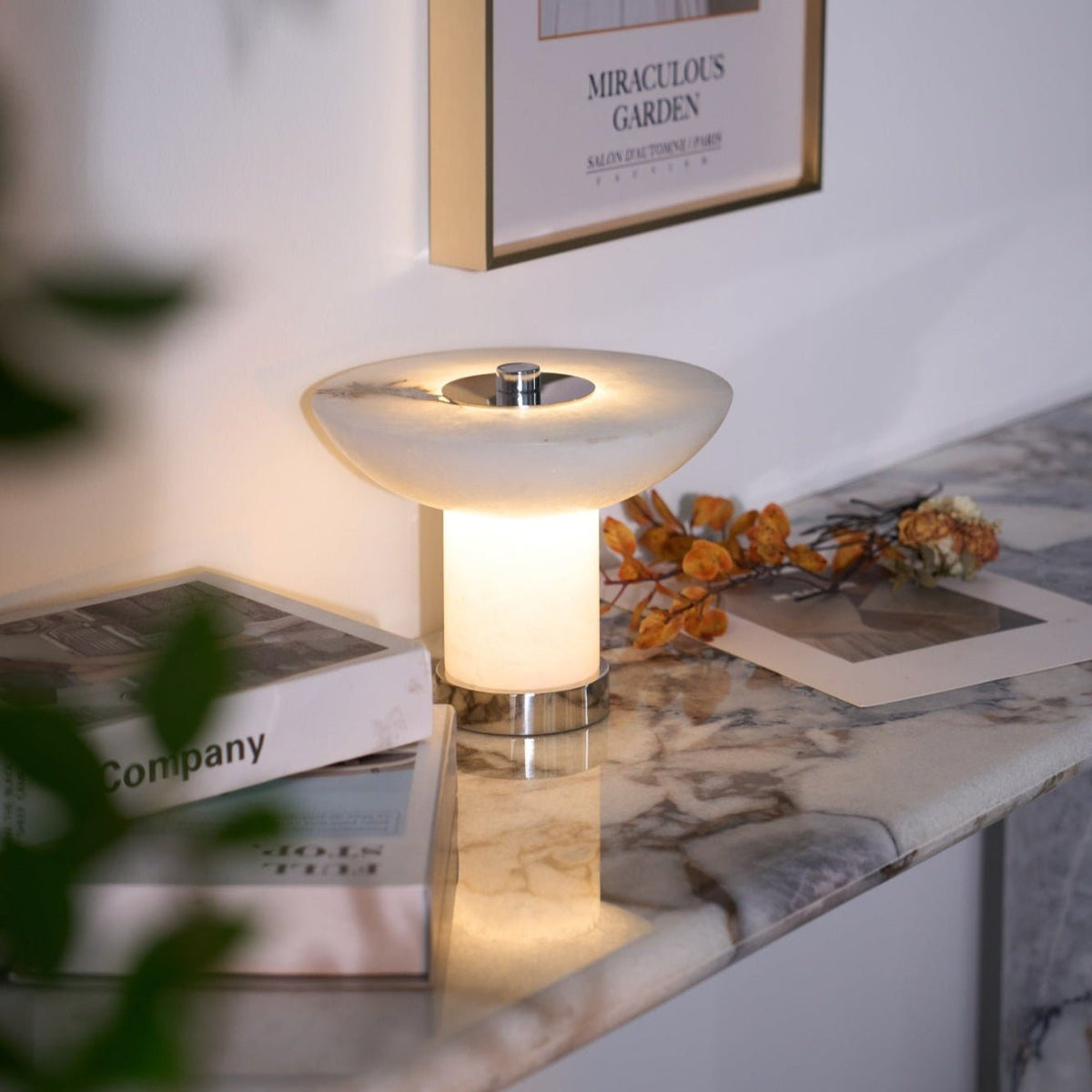 Lampa stołowa Eurnoran w kształcie grzybka z alabastrem
