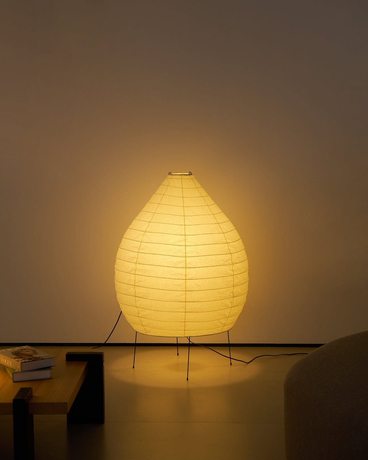 Viraiviella nowoczesna lampa stojąca