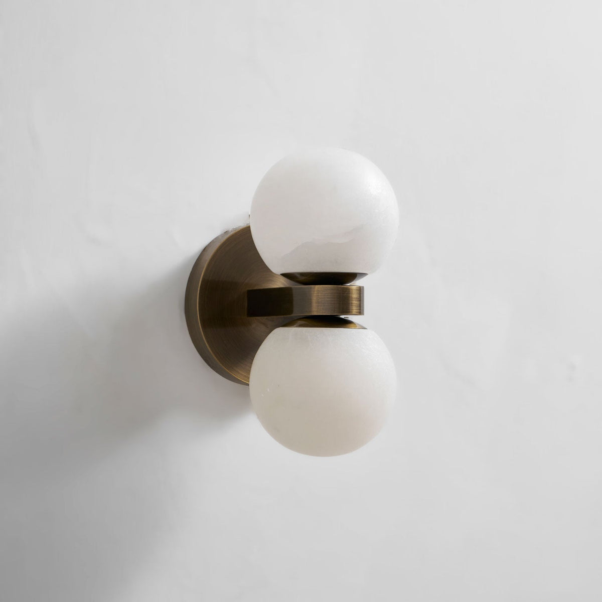 Lumenor Alabaster Celestia Orb kinkiet