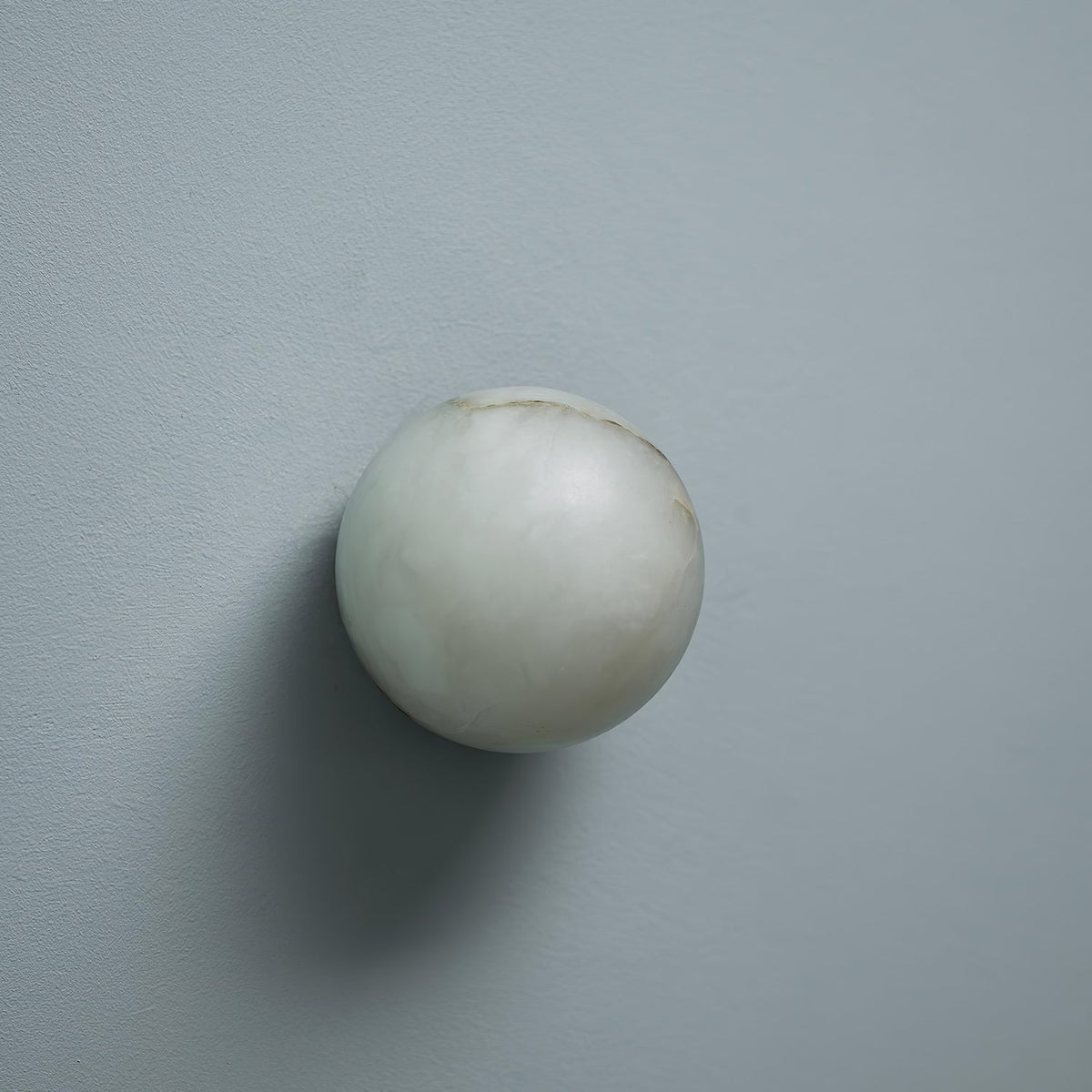 Lynq Alabaster Mini Orb kinkiet