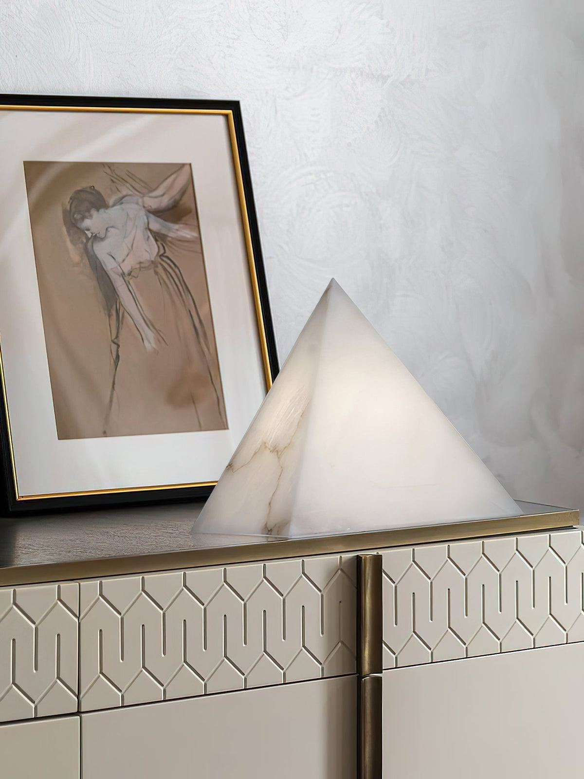 Lampa stołowa Sorirette w kształcie piramidy