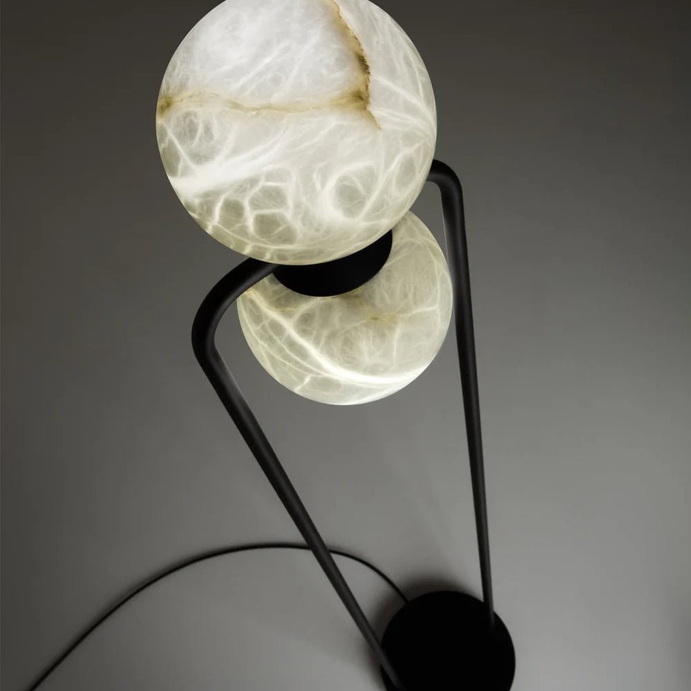 Callista minimalistyczna lampa stojąca z alabastrem