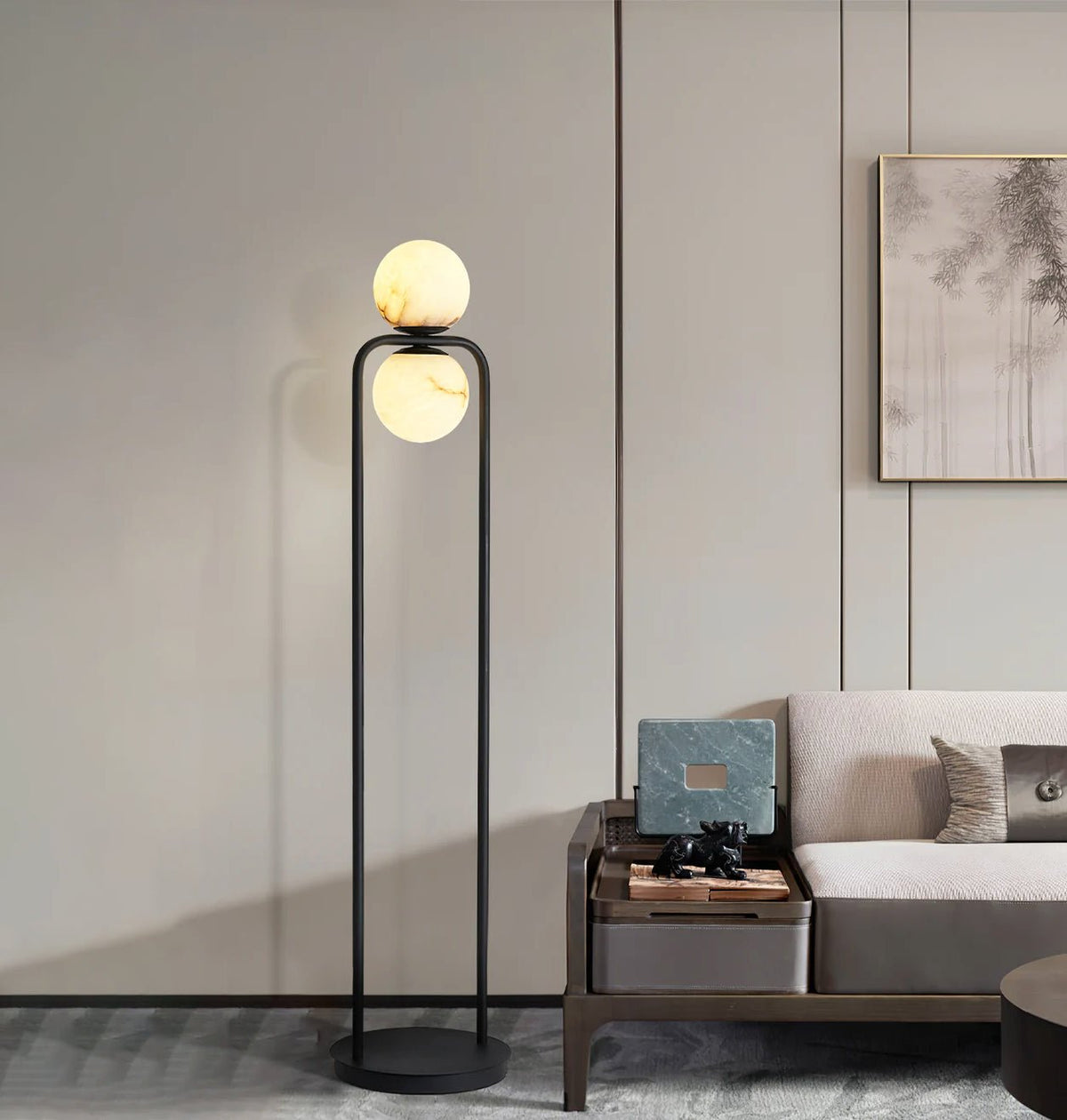 Callista minimalistyczna lampa stojąca z alabastrem