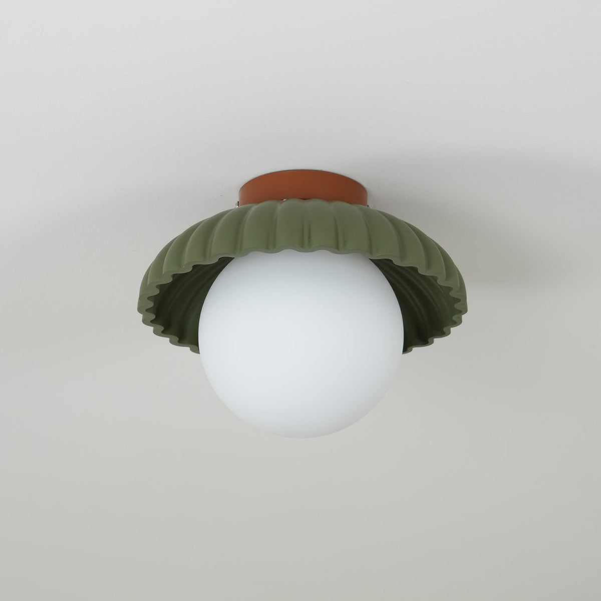 Scallop Glow lampa sufitowa montowana bezpośrednio ze szkła