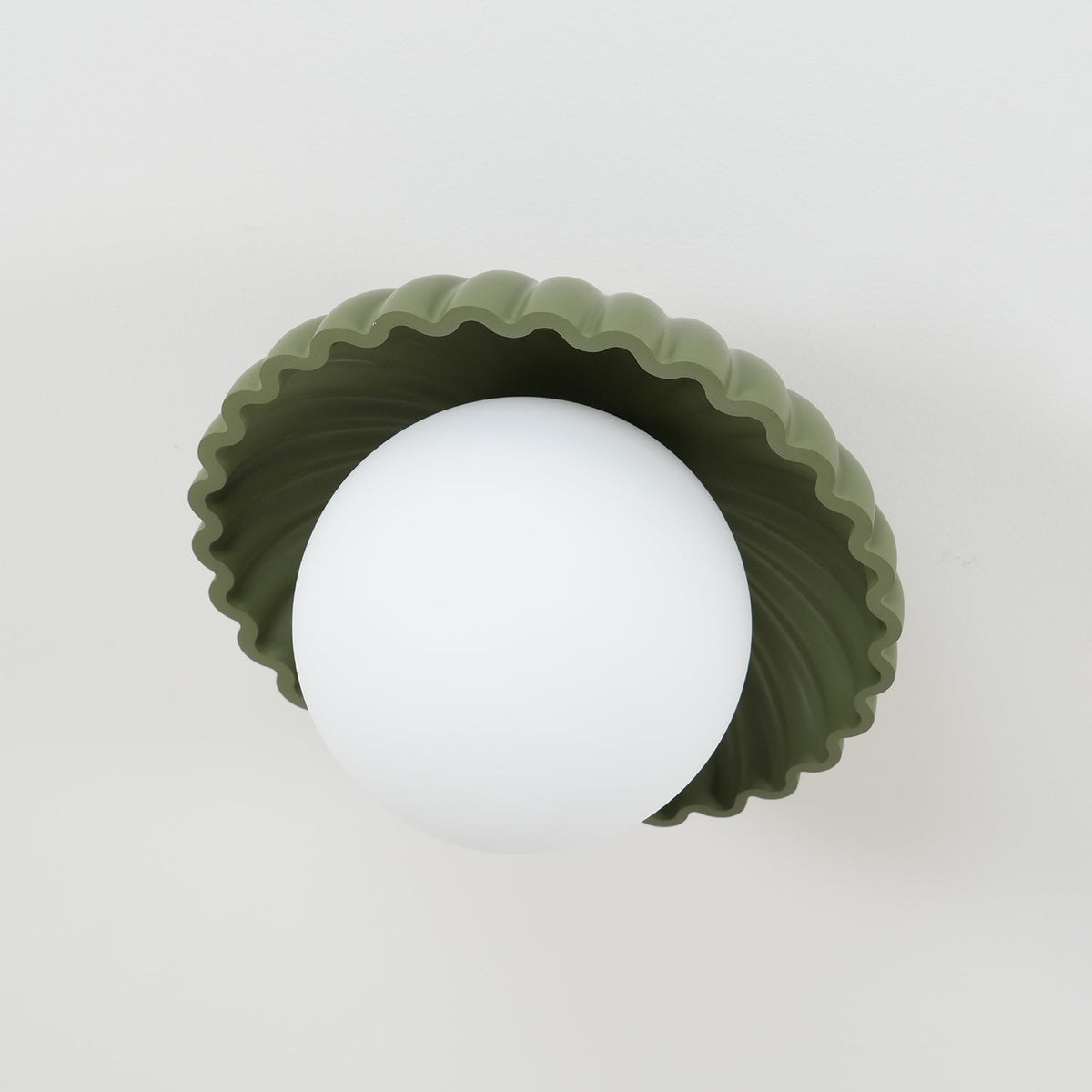 Scallop Glow lampa sufitowa montowana bezpośrednio ze szkła