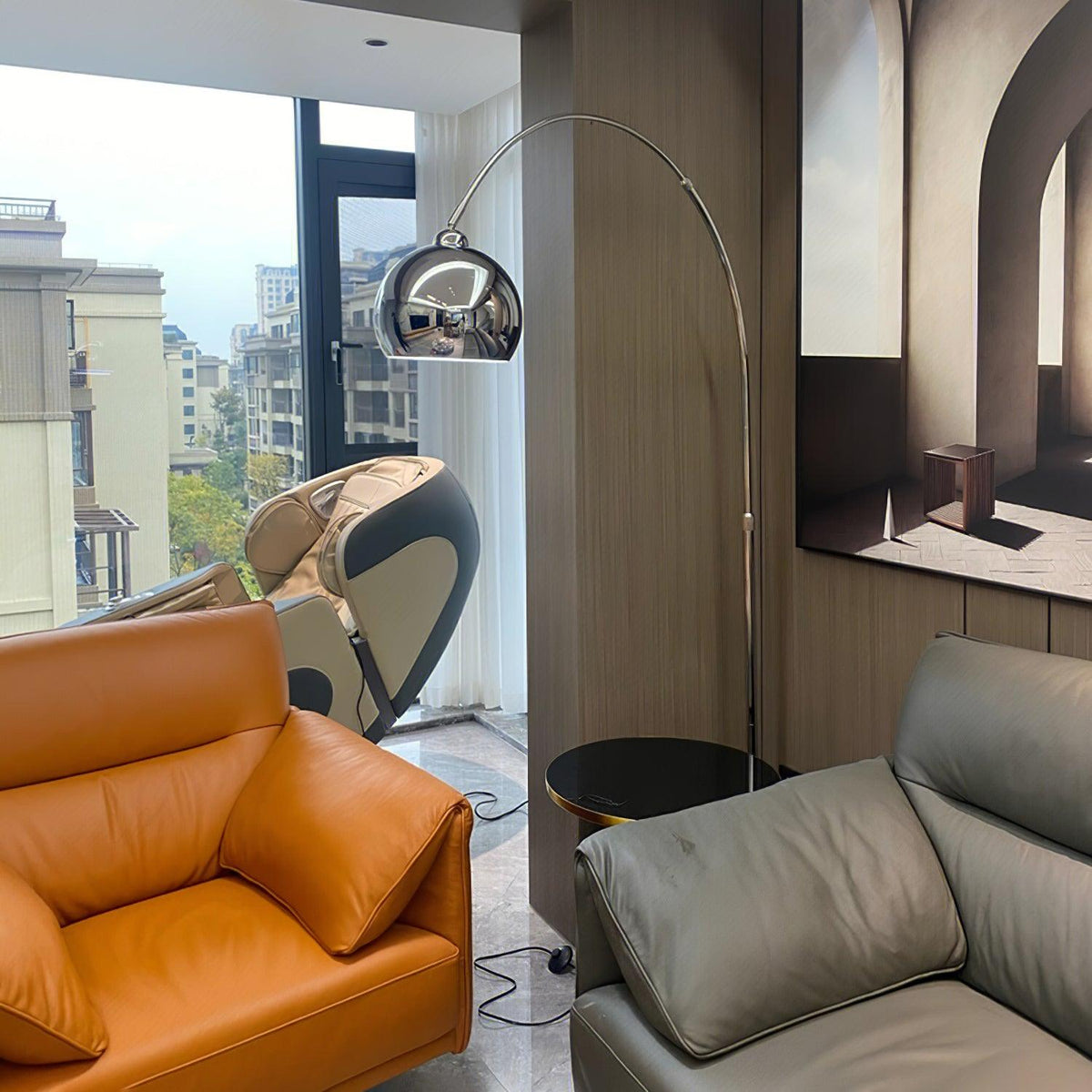 Opal minimalistyczna lampa stojąca
