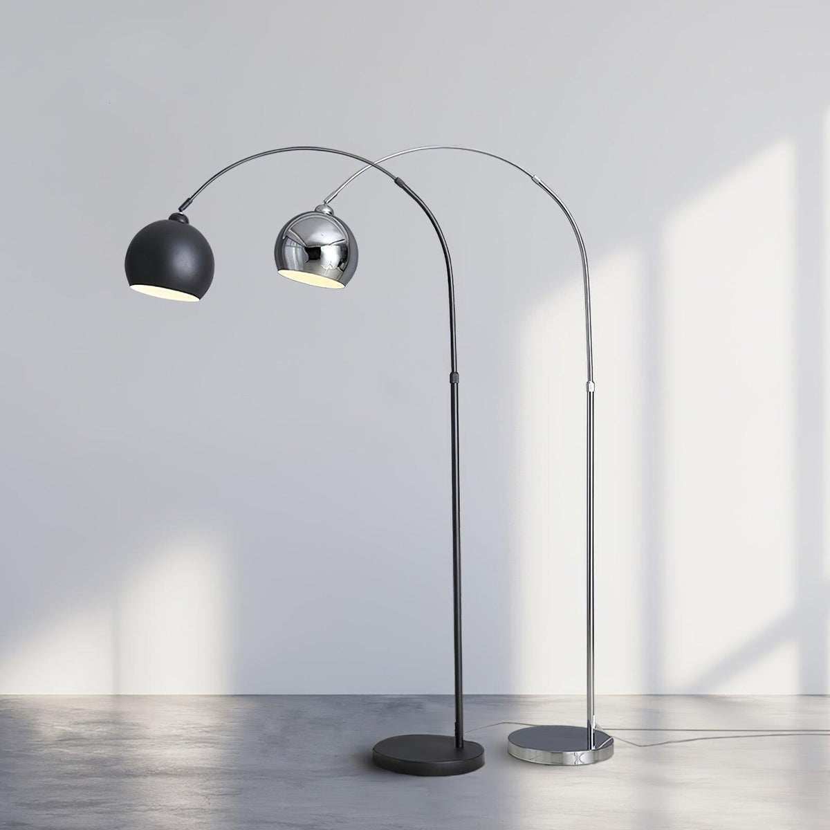 Opal minimalistyczna lampa stojąca