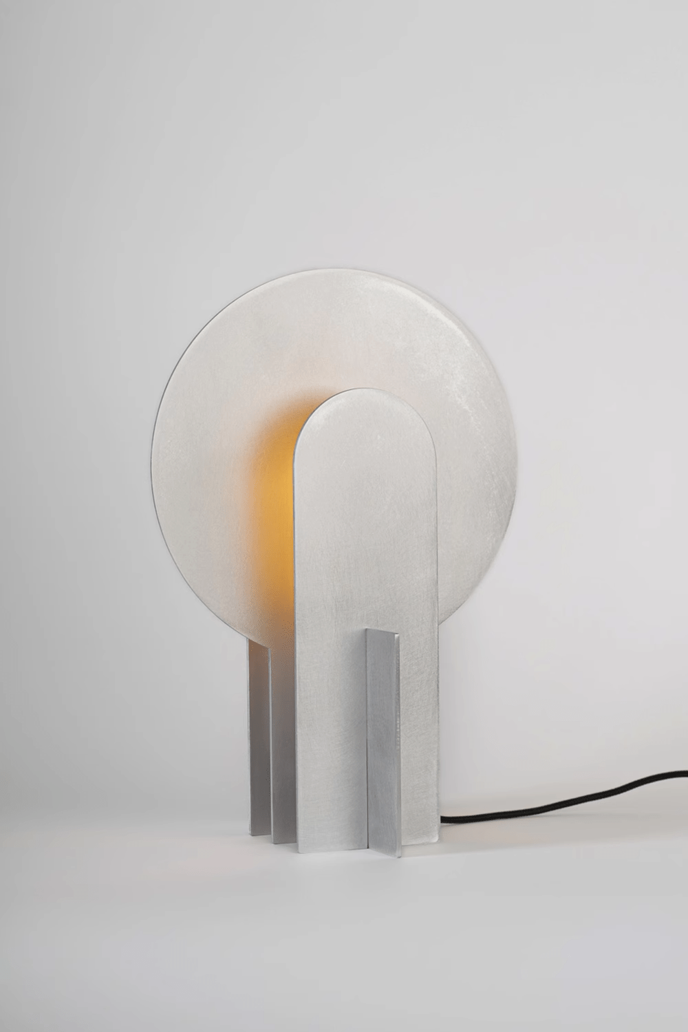 Solvique Arch Marble lampa stołowa