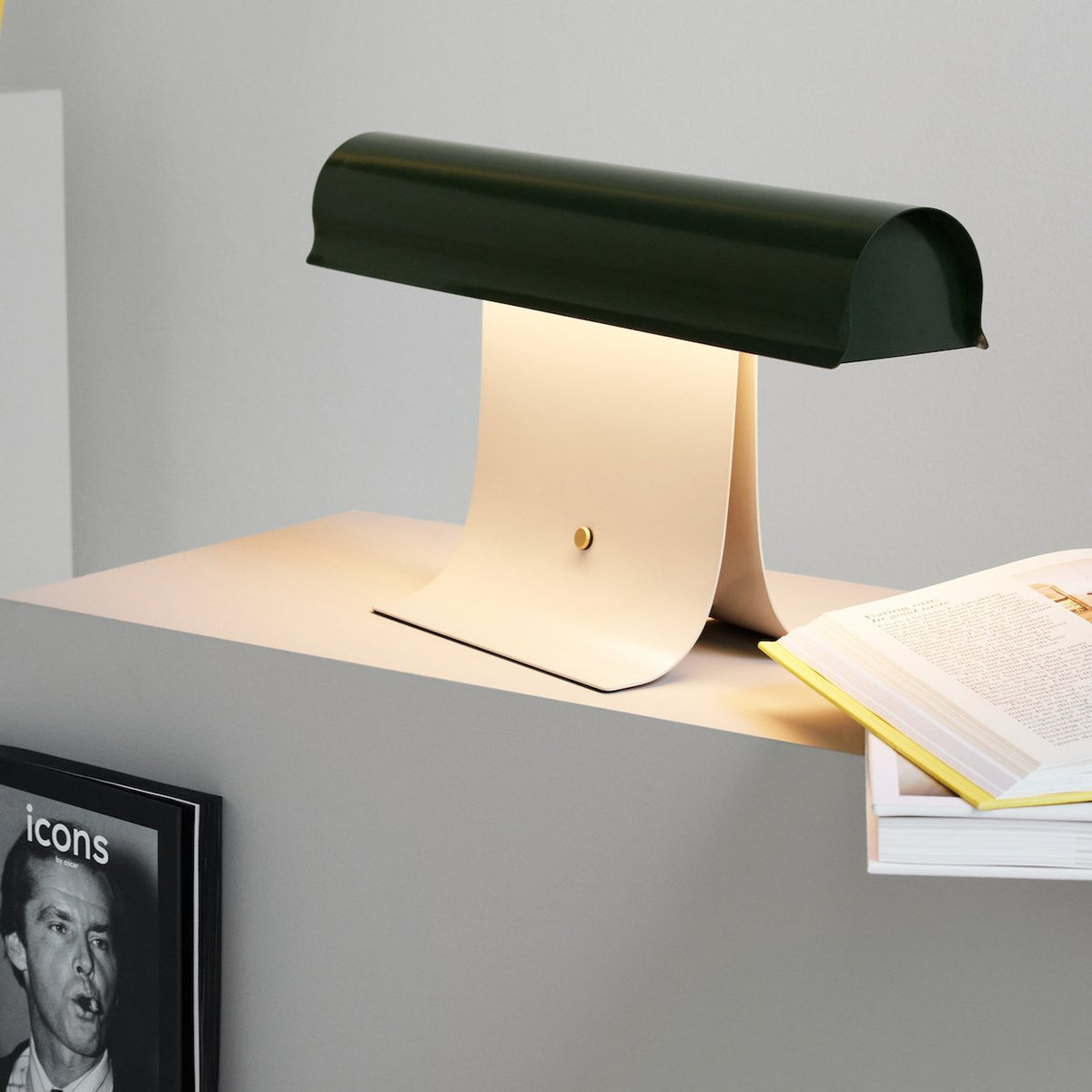 Liorven stalowa lampa stołowa przemysłowa