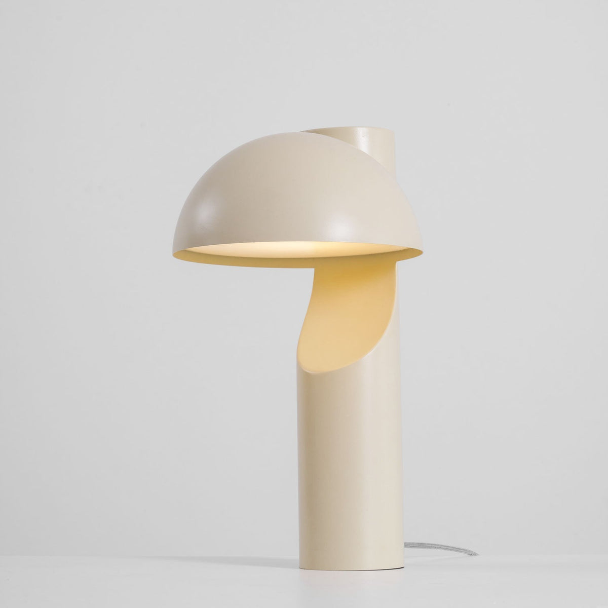 Belviora minimalistyczna lampa stołowa