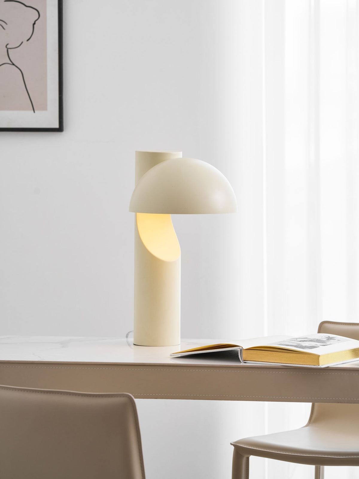 Belviora minimalistyczna lampa stołowa