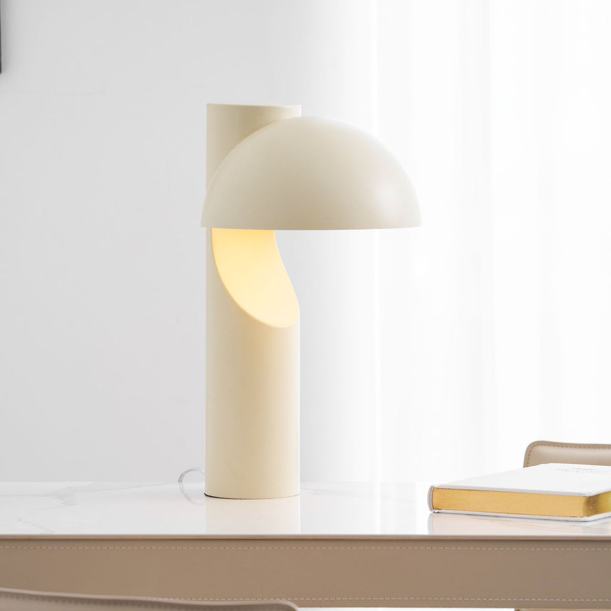 Belviora minimalistyczna lampa stołowa