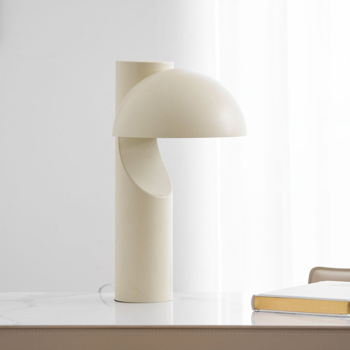 Belviora minimalistyczna lampa stołowa