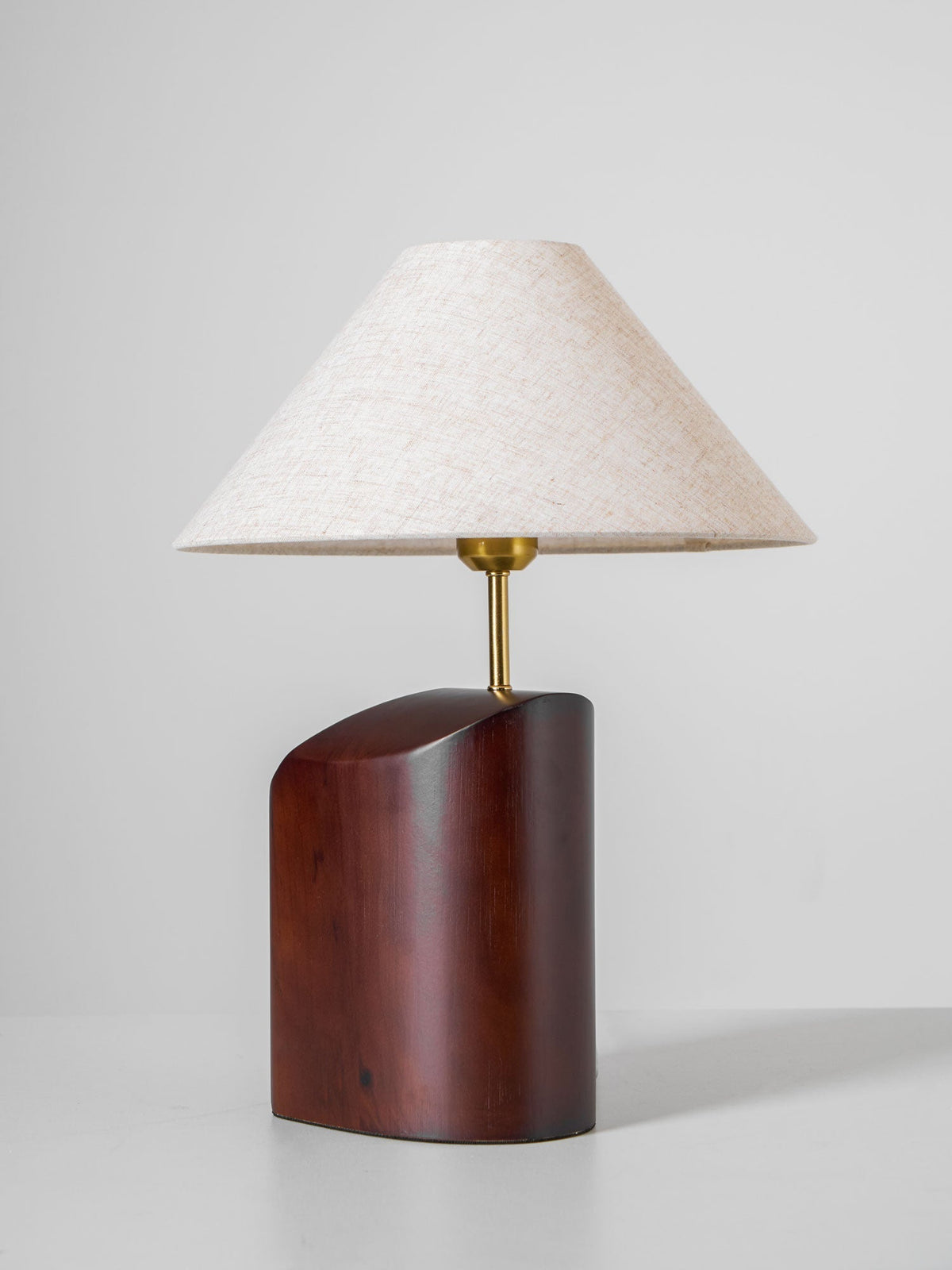 Lampa stołowa Halene z drewna i płótna