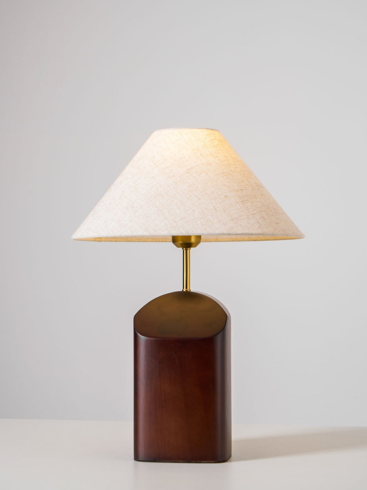 Lampa stołowa Halene z drewna i płótna