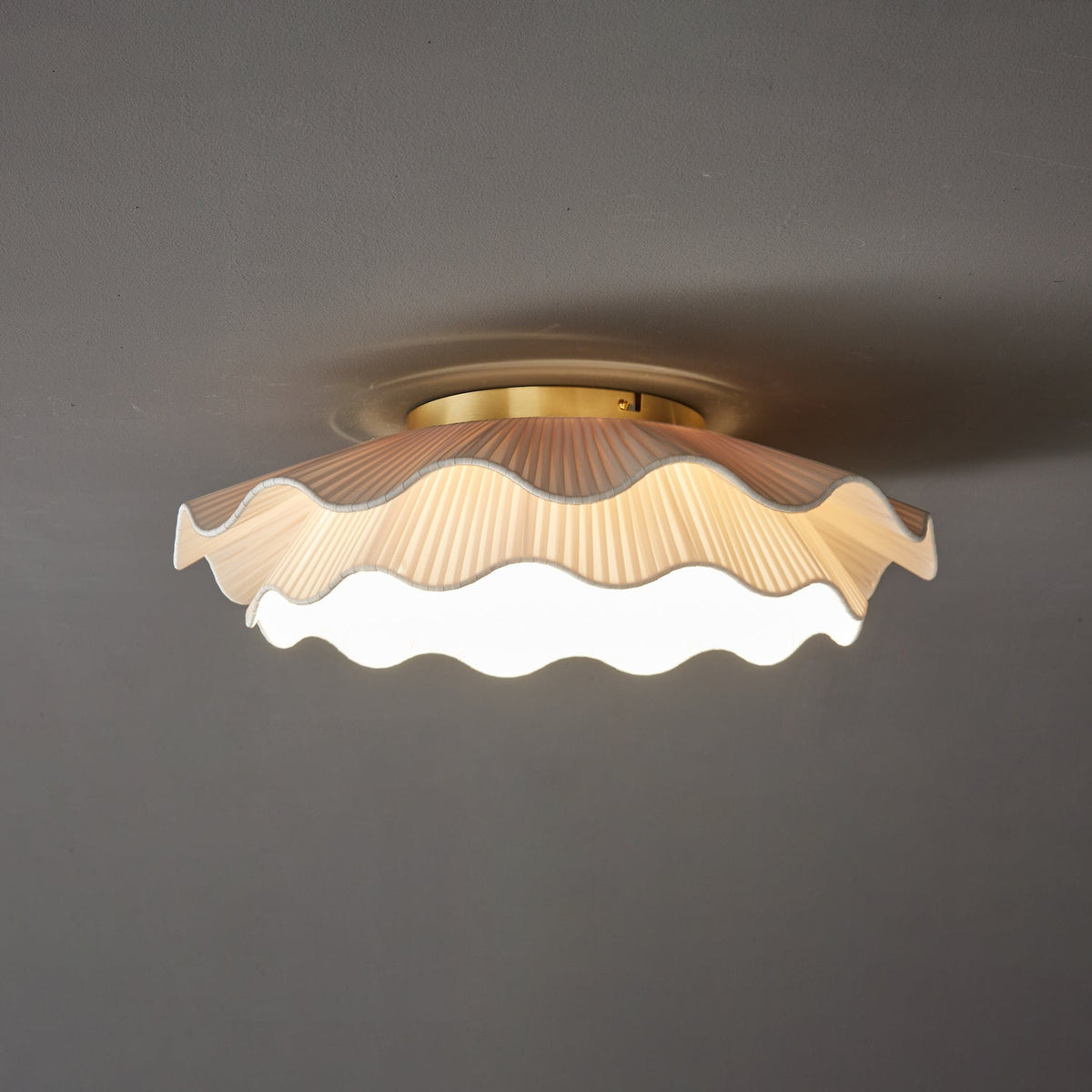 Mylirira Premium Elegance Wave mosiądz lampa sufitowa z tkaniny