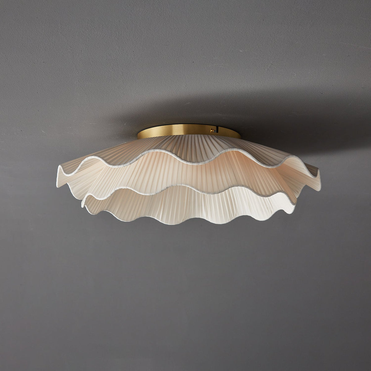 Mylirira Premium Elegance Wave mosiądz lampa sufitowa z tkaniny