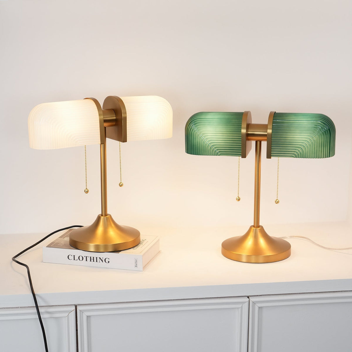 Gorven lampa stołowa przemysłowa ze szkła