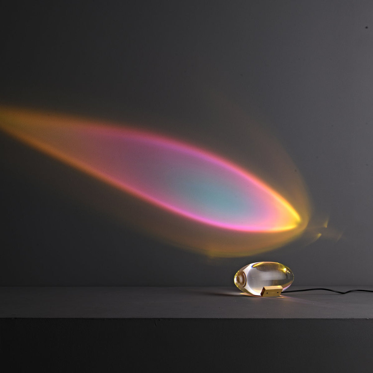 Solarece minimalistyczna lampa stołowa ze szkła