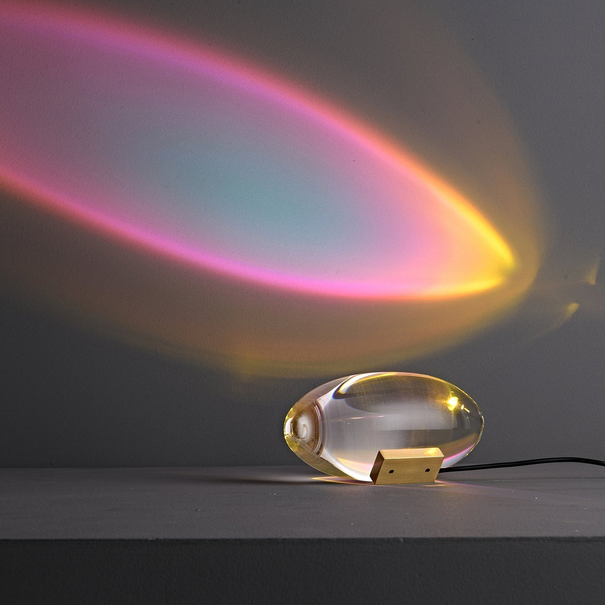 Solarece minimalistyczna lampa stołowa ze szkła