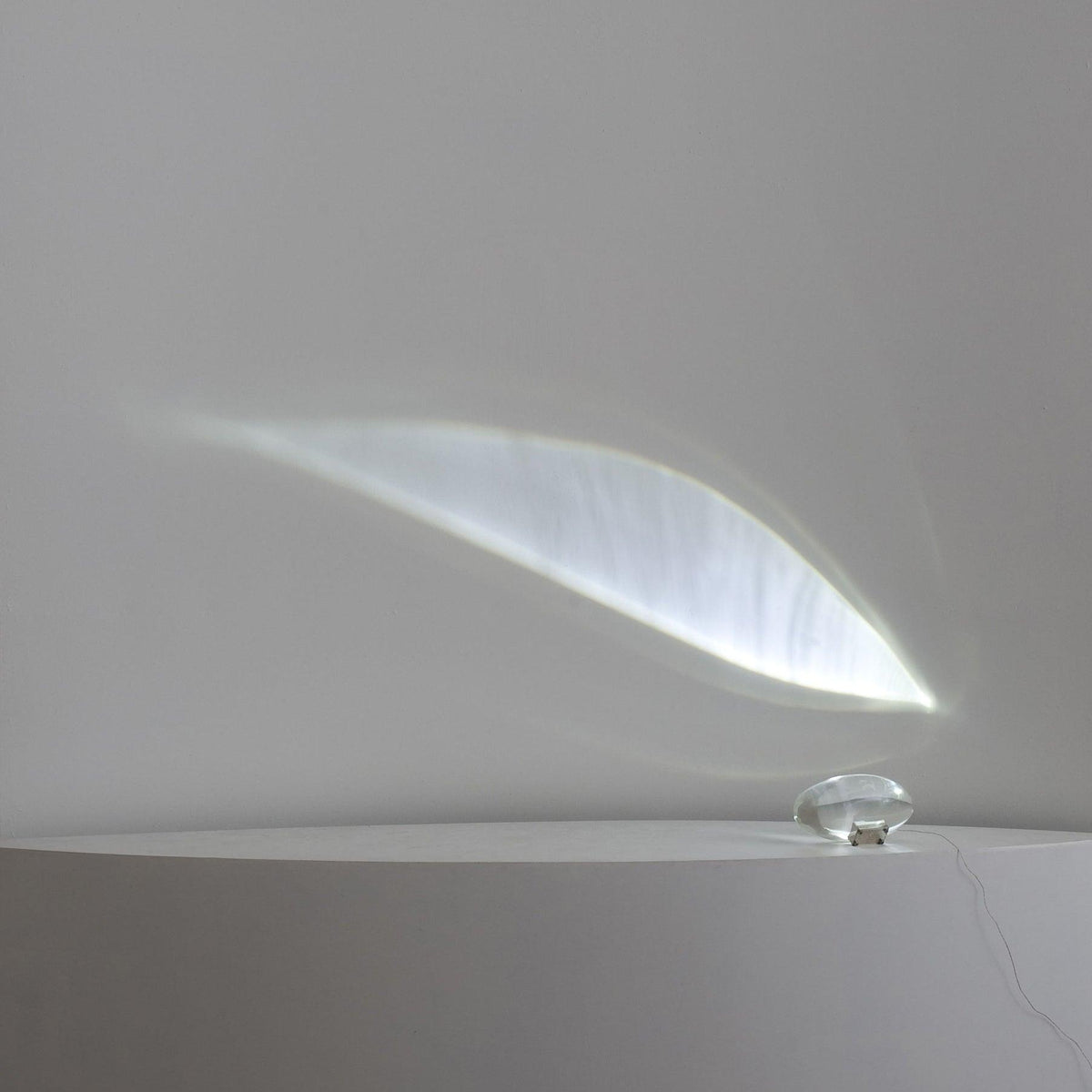 Solarece minimalistyczna lampa stołowa ze szkła