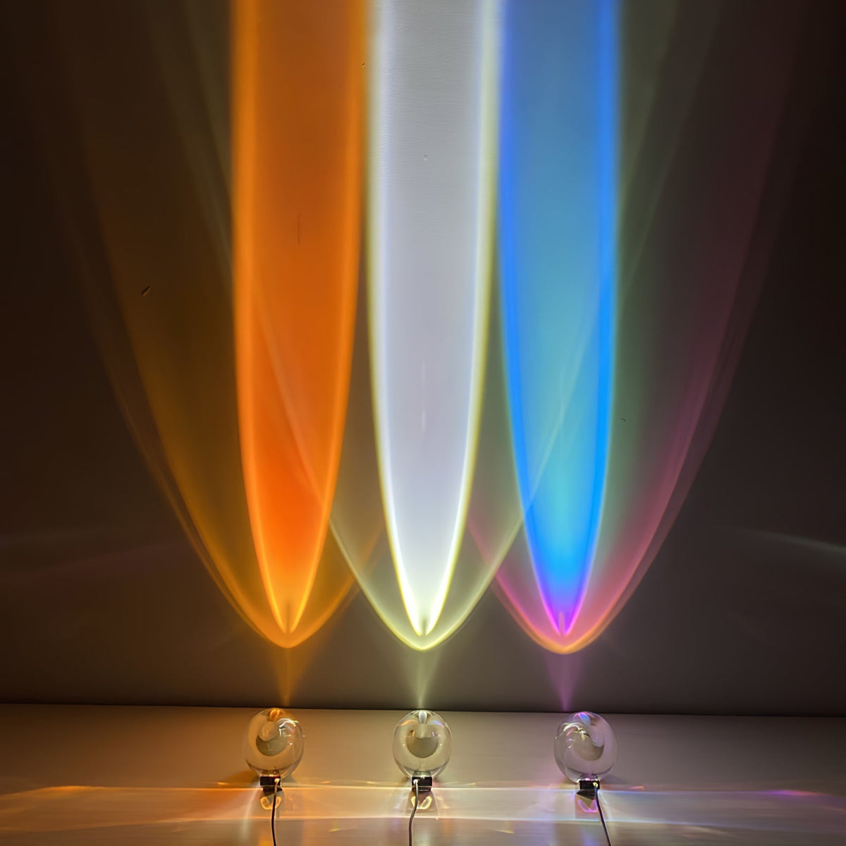 Solarece minimalistyczna lampa stołowa ze szkła