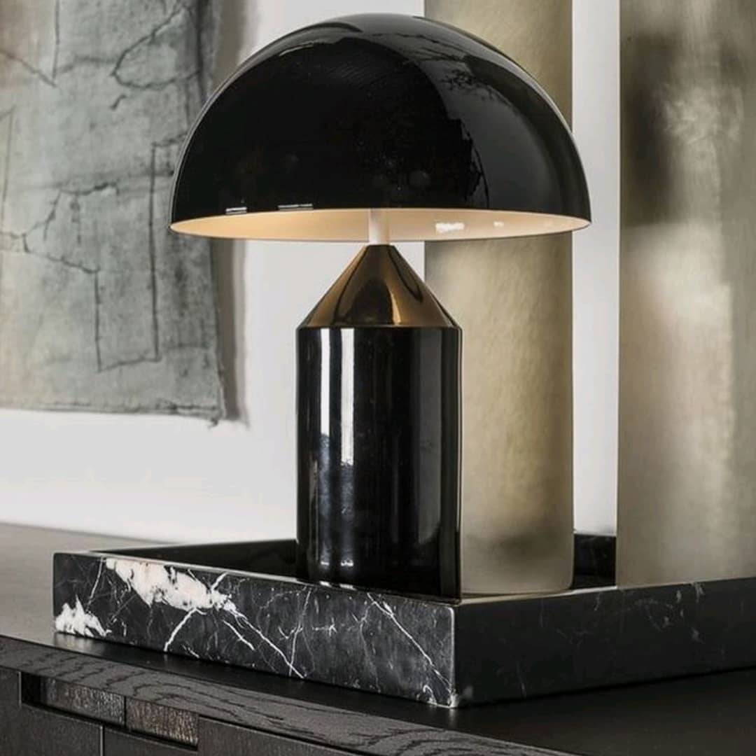Selisina minimalistyczna lampa stołowa o stylu przemysłowym