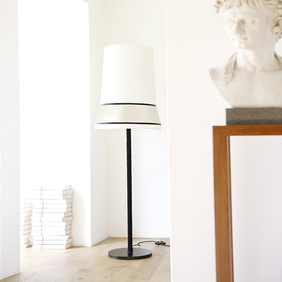 Clarak Contardi lampa stojąca
