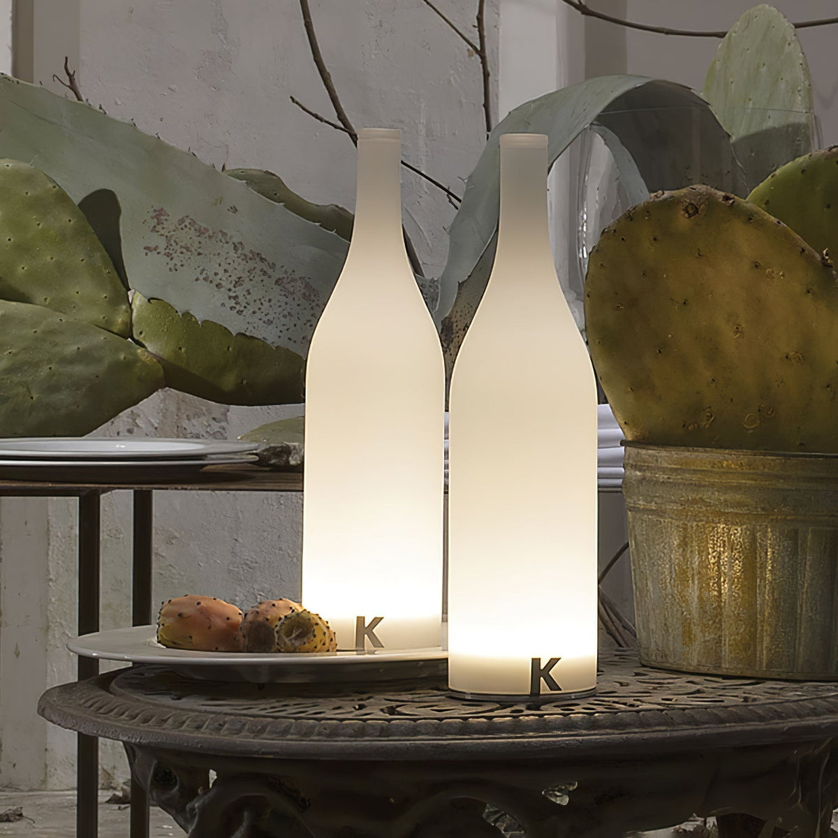 Lampa stołowa Vino z wbudowaną baterią