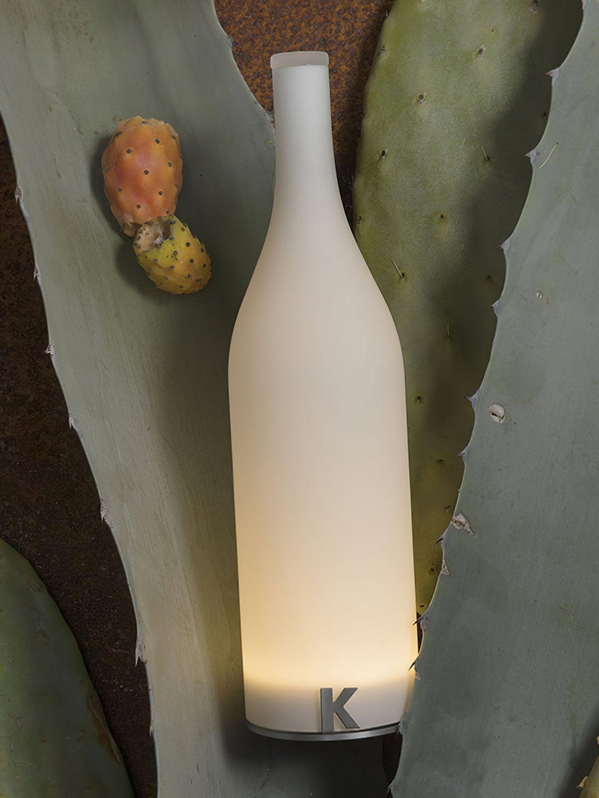 Lampa stołowa Vino z wbudowaną baterią