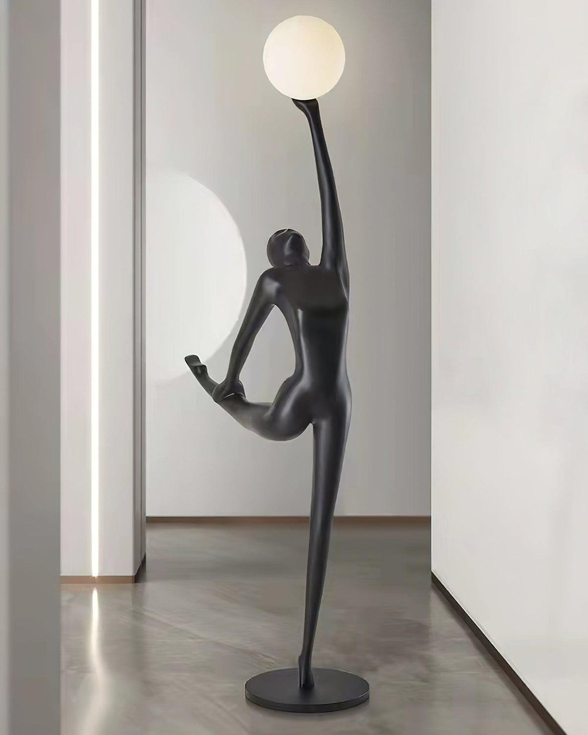 Ballerina lampa stojąca