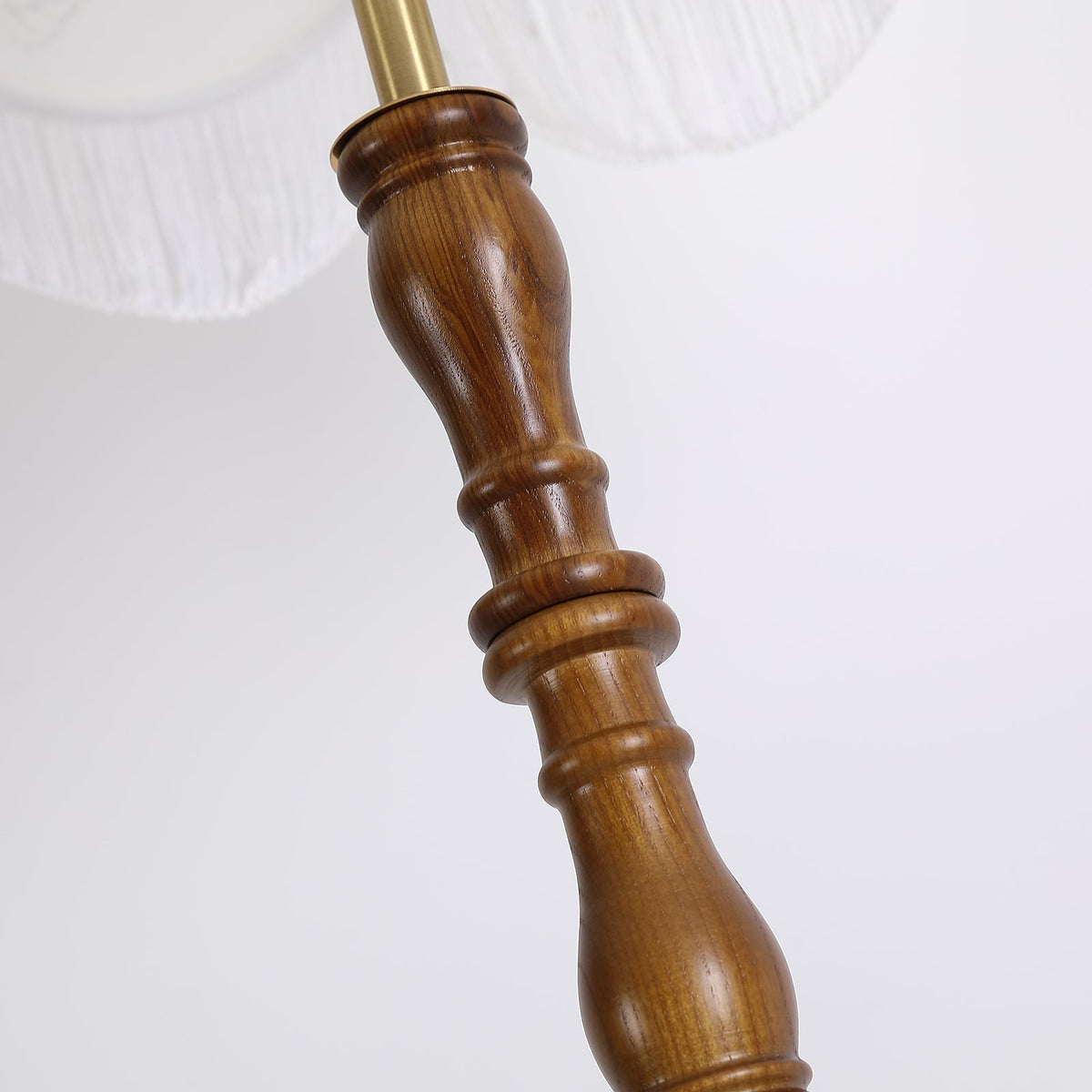 Fioeette lampa stojąca z płótna