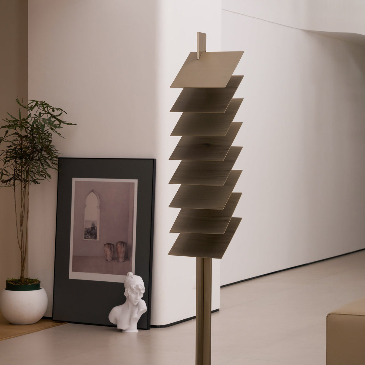 Virauena zewnętrzna lampa stojąca