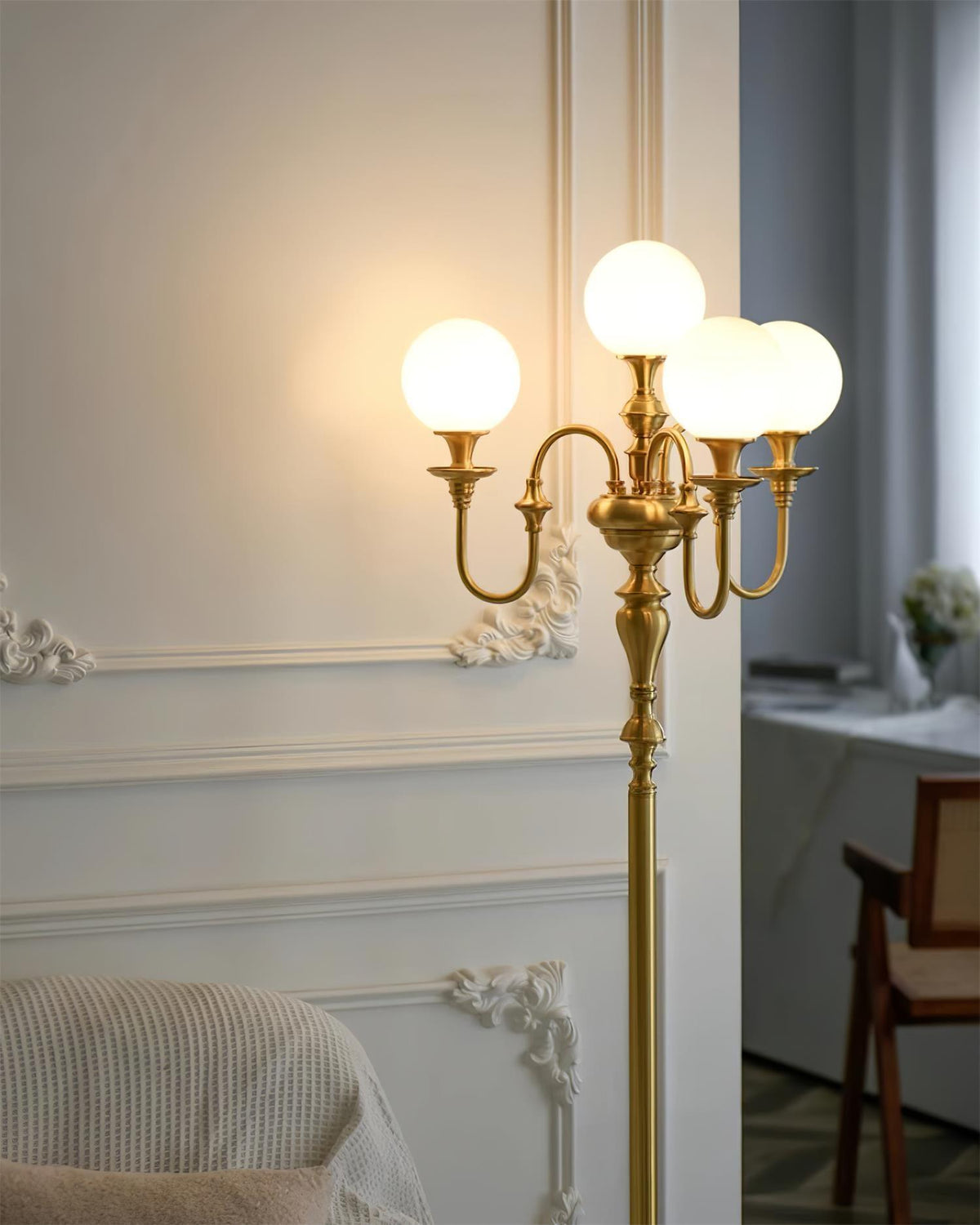 Lampa stojąca Selorielle z miedzi i szkła
